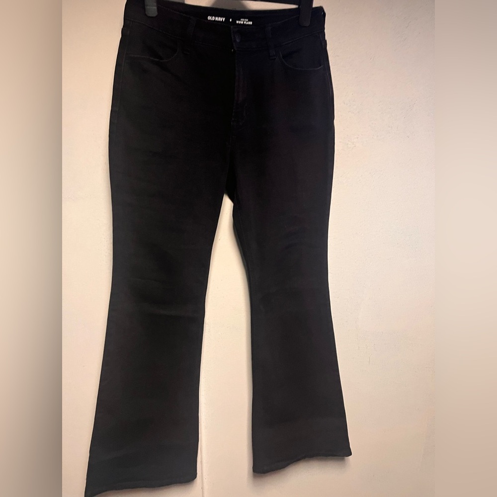Old Navy High-Waisted Wow Flare Jeans size 6
